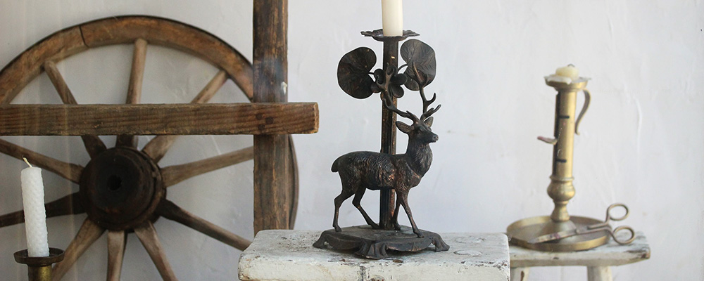 チャルカ CHARKHA 内観